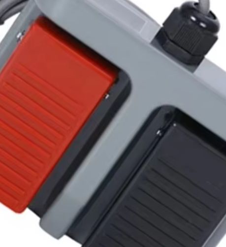 MD FS-65 Dual Foot Switch Red  - Gaming Accessories Images recension och pris